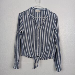 Jak & Rae Top Small Blue Stripe 55% Linen Roll tab Sleeve Button Up V-neck